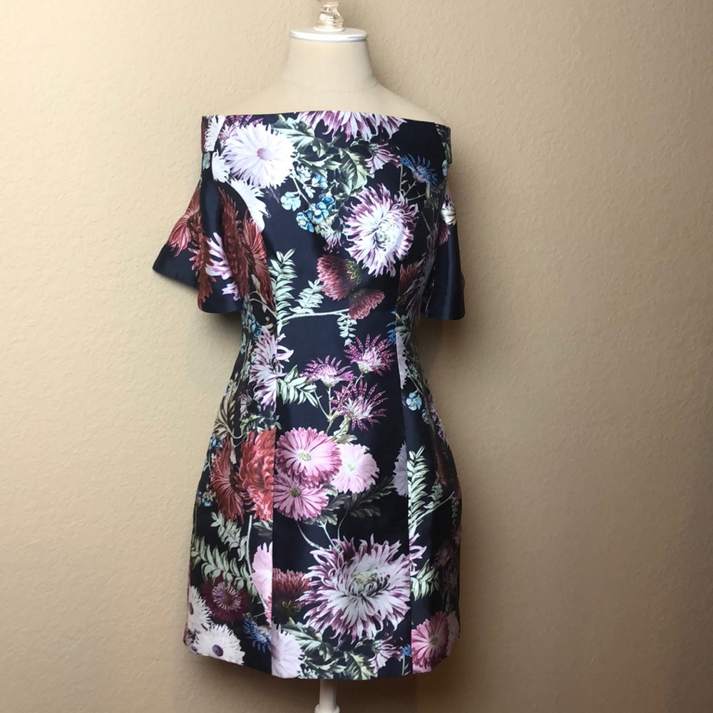 Off the Shoulder ‘KEEPSAKE’ floral mini dress